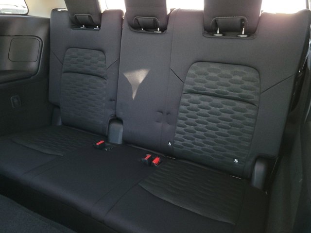 New 2025 Nissan Pathfinder SV image 8