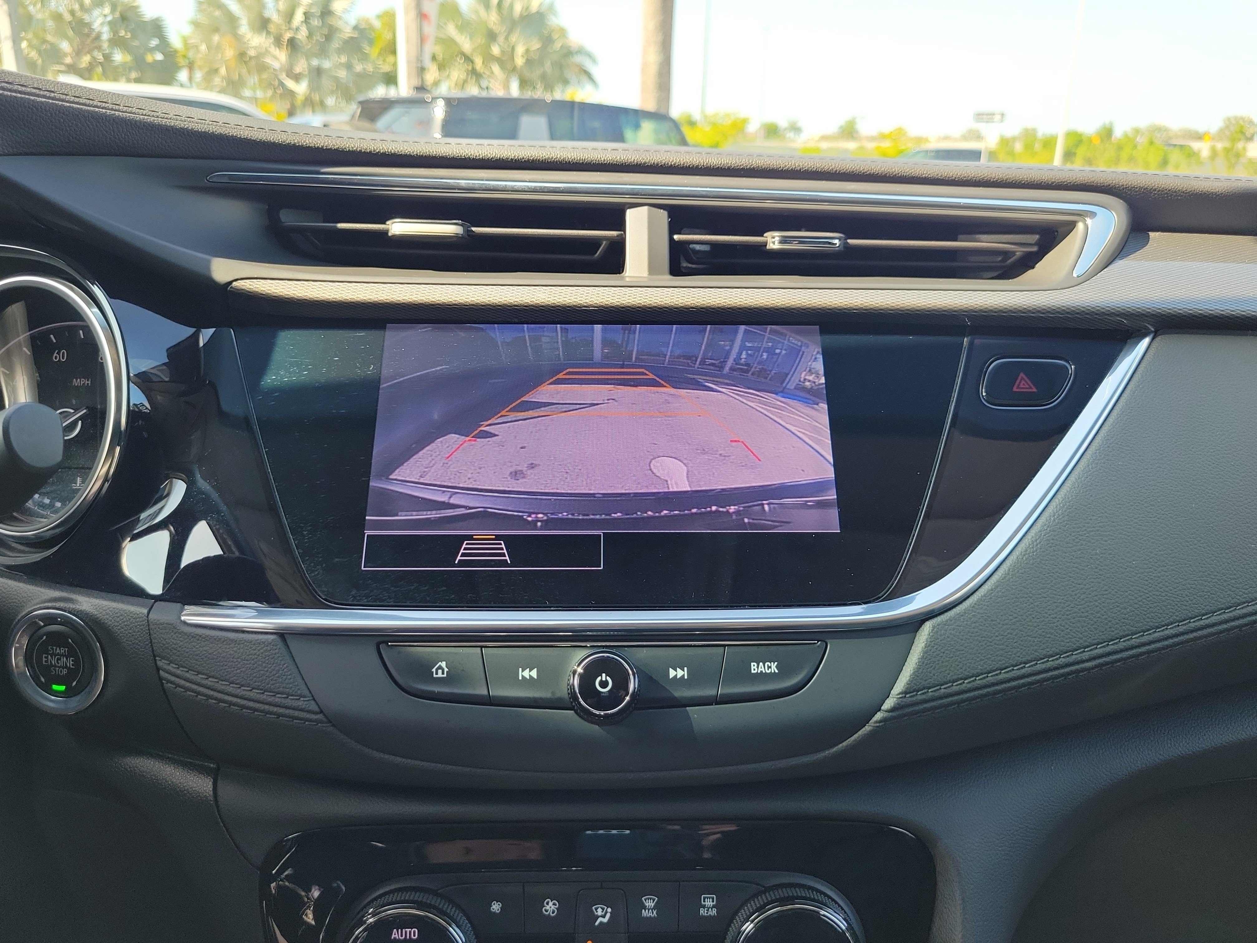 Used 2023 Buick Encore GX Essence w/ Experience Buick Package FWD image 10