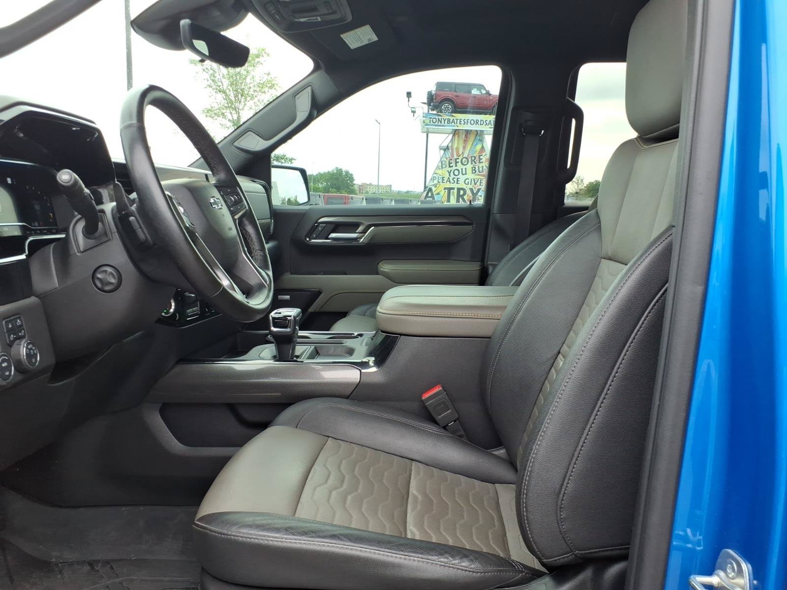 Used 2025 Chevrolet Silverado 1500 ZR2 w/ Technology Package AWD/4WD image 10