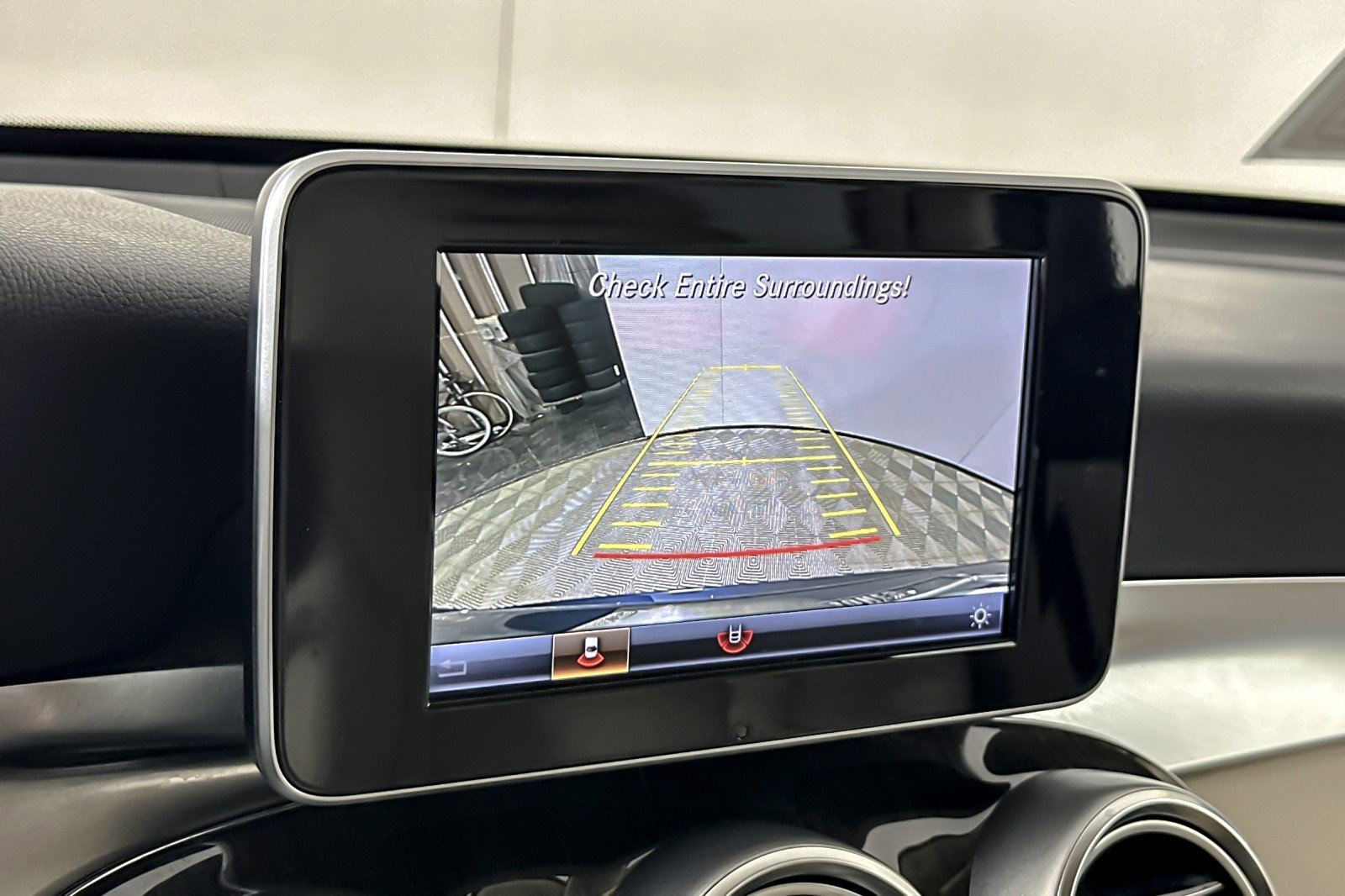 Used 2019 Mercedes-Benz GLC 300 image 18