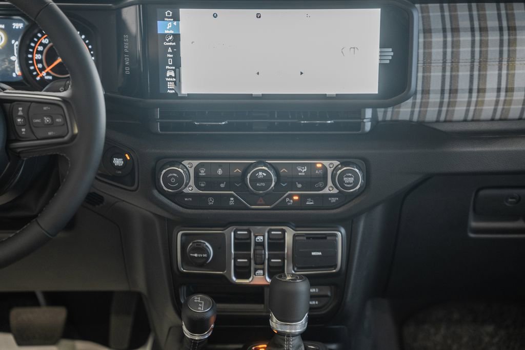 New 2026 Jeep Gladiator Sport AWD/4WD image 20