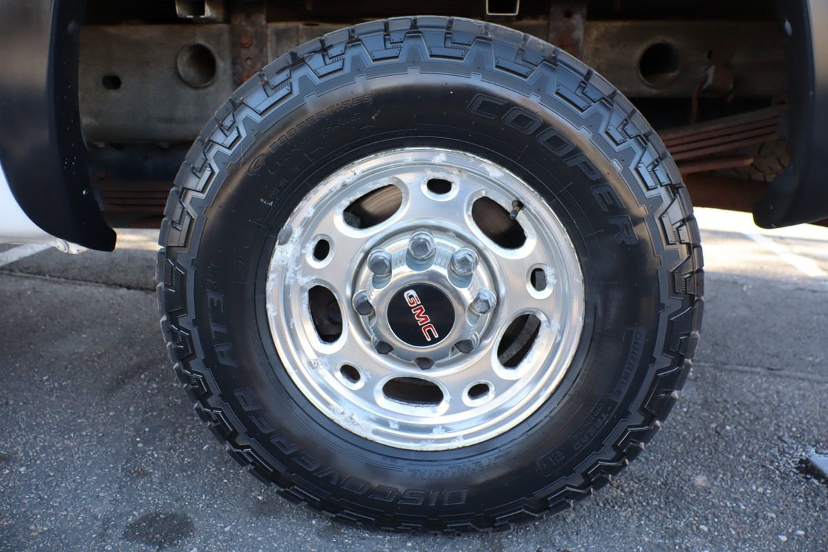 Used 2000 GMC Sierra 2500 SLE image 36