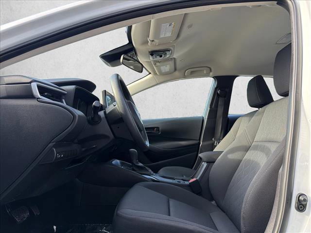 Used 2025 Toyota Corolla LE image 11