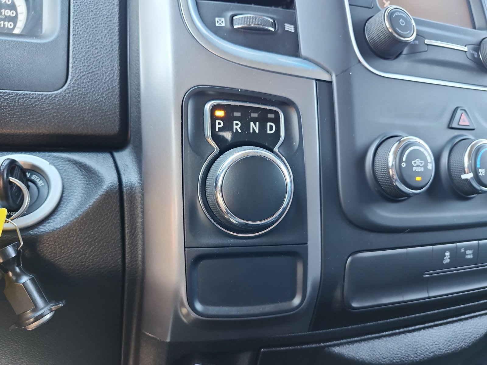 Used 2022 RAM 1500 Classic SLT RWD image 19