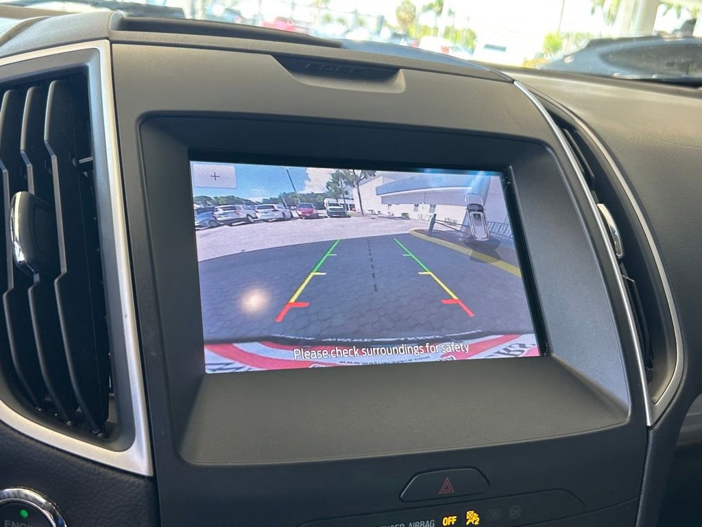 Used 2020 Ford Edge SEL w/ Cold Weather Package FWD image 12