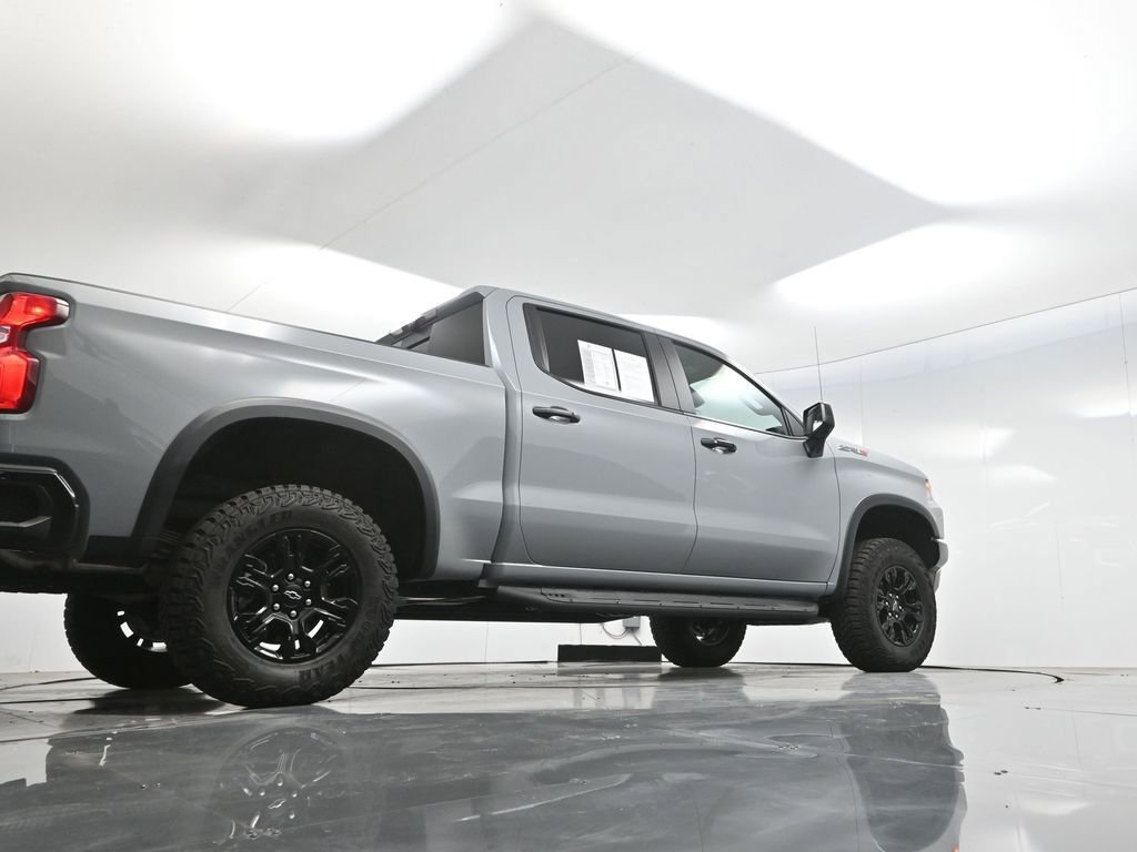 Used 2025 Chevrolet Silverado 1500 ZR2 w/ Technology Package AWD/4WD image 70