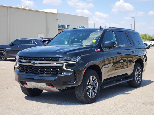Used 2022 Chevrolet Tahoe Z71 w/ Luxury Package AWD/4WD image 3