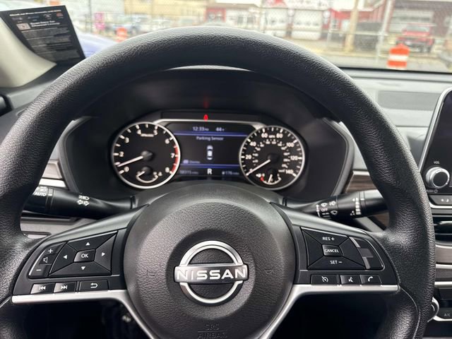 Used 2024 Nissan Altima 2.5 SV image 29