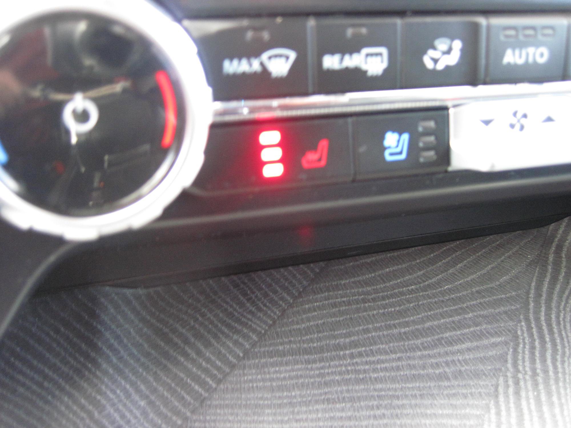 Used 2023 Ford F150 Platinum image 19