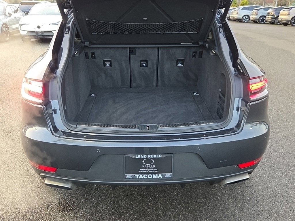 Used 2020 Porsche Macan image 16