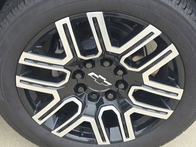 New 2026 Chevrolet Silverado EV LT image 10