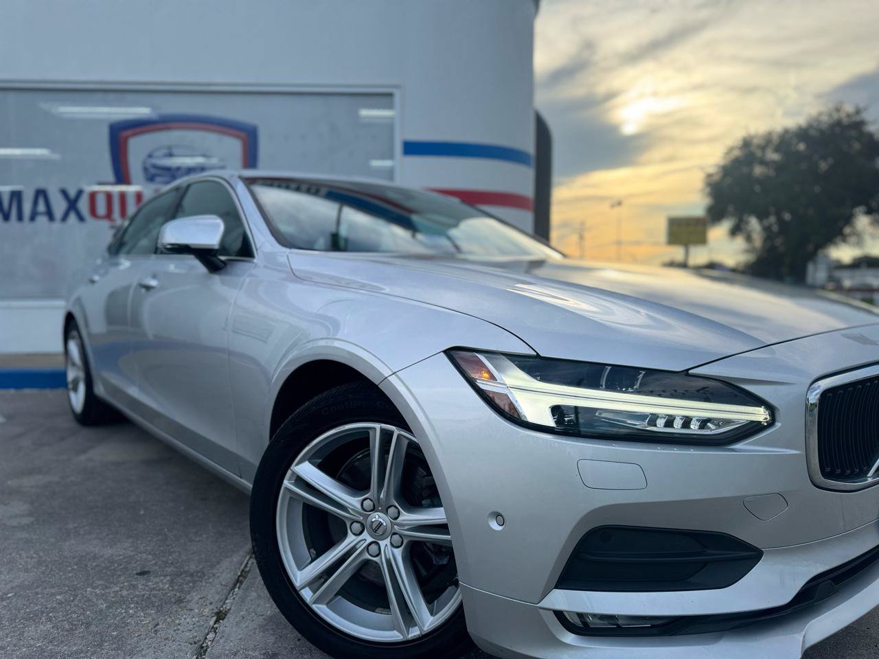 Used 2018 Volvo S90 T5 Momentum w/ Convenience Package AWD/4WD image 18