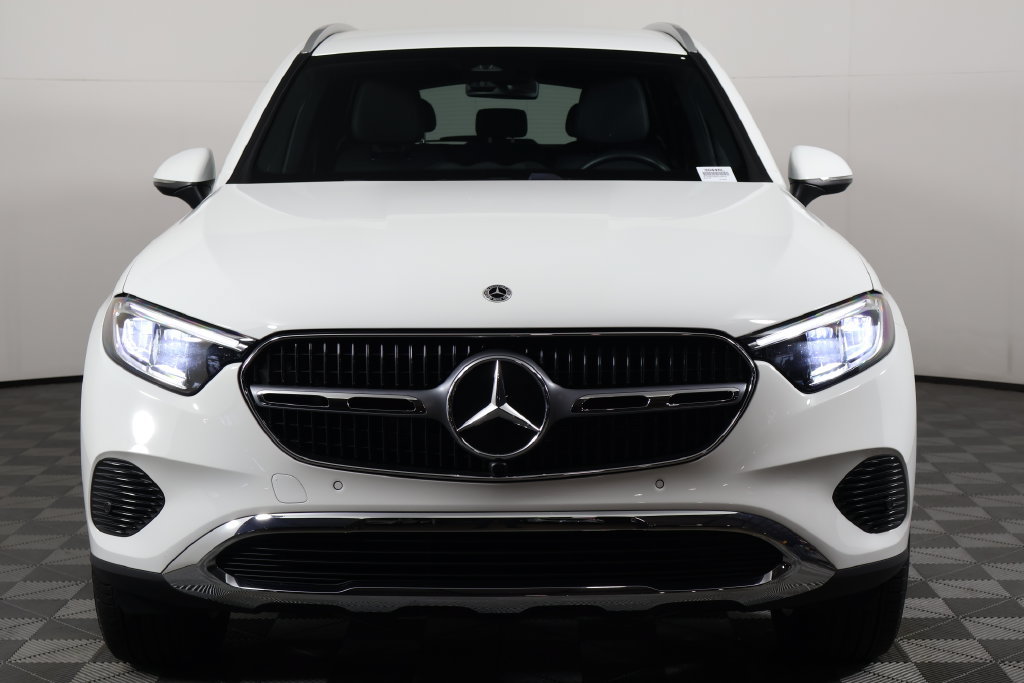 Certified 2026 Mercedes-Benz GLC 300 image 2
