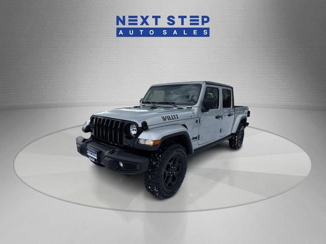 Used 2022 Jeep Gladiator Willys image 3