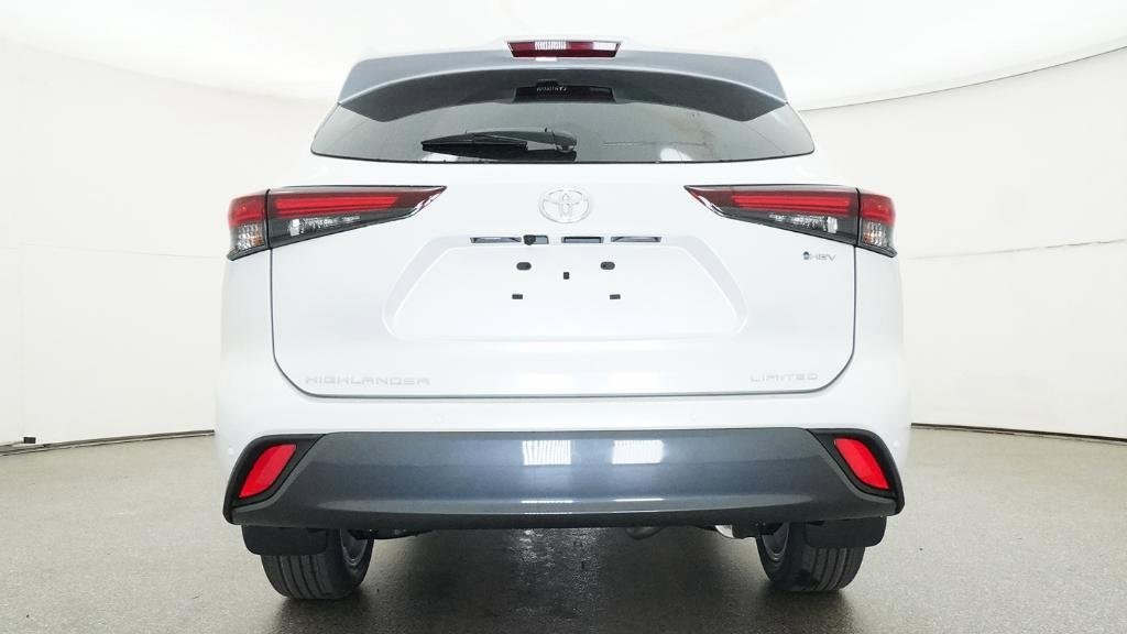 New 2026 Toyota Highlander Limited image 8