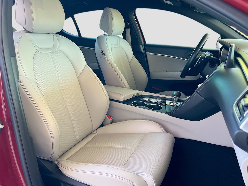 Used 2023 Genesis G70 2.0T AWD/4WD image 28