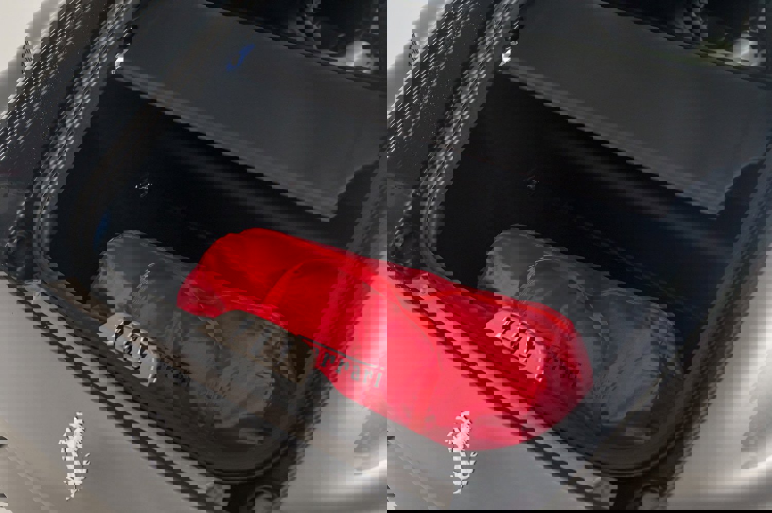 Used 2020 Ferrari 812 Superfast image 54