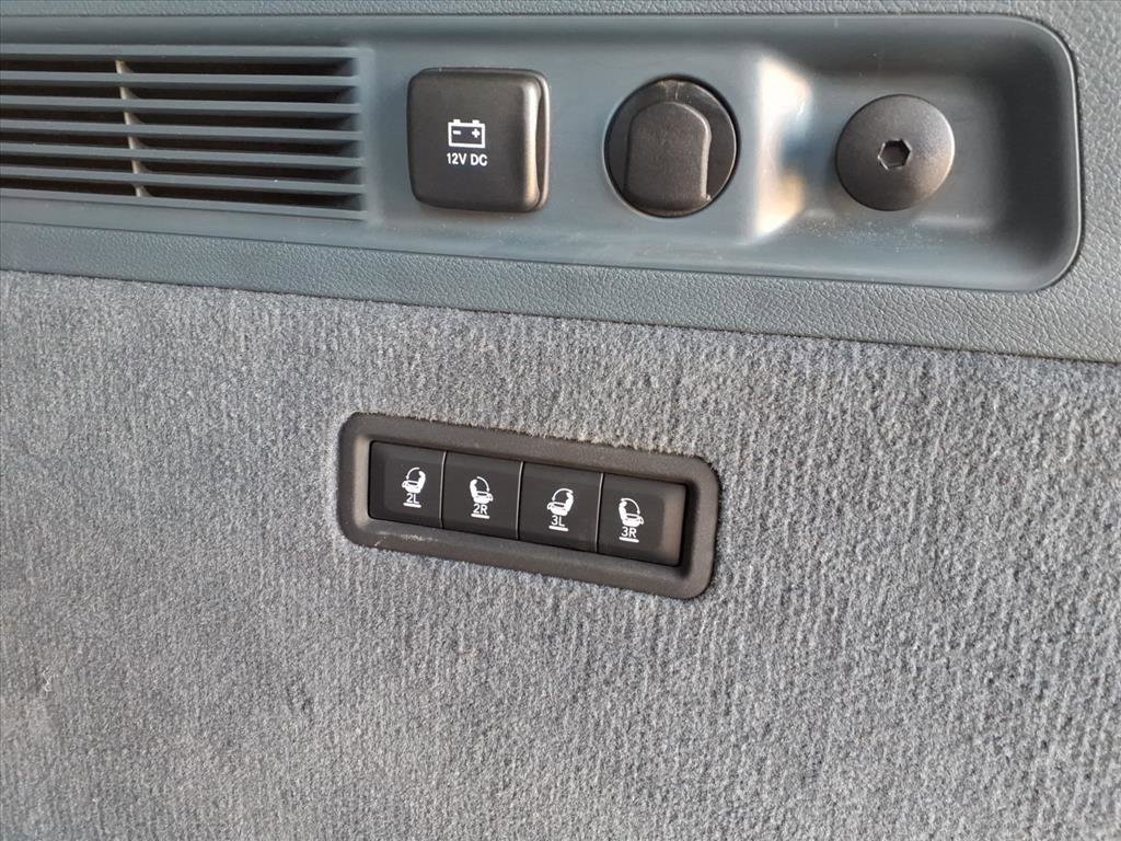 Used 2022 Jeep Grand Wagoneer Series II w/ Convenience Group III image 17