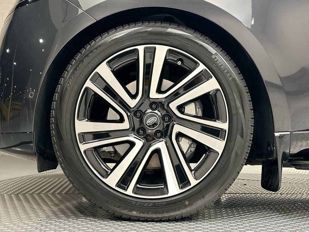 Used 2023 Land Rover Range Rover SE AWD/4WD image 10