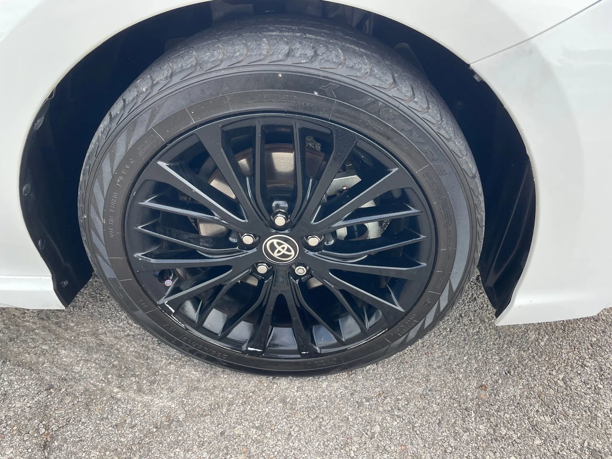 Used 2020 Toyota Camry SE image 8