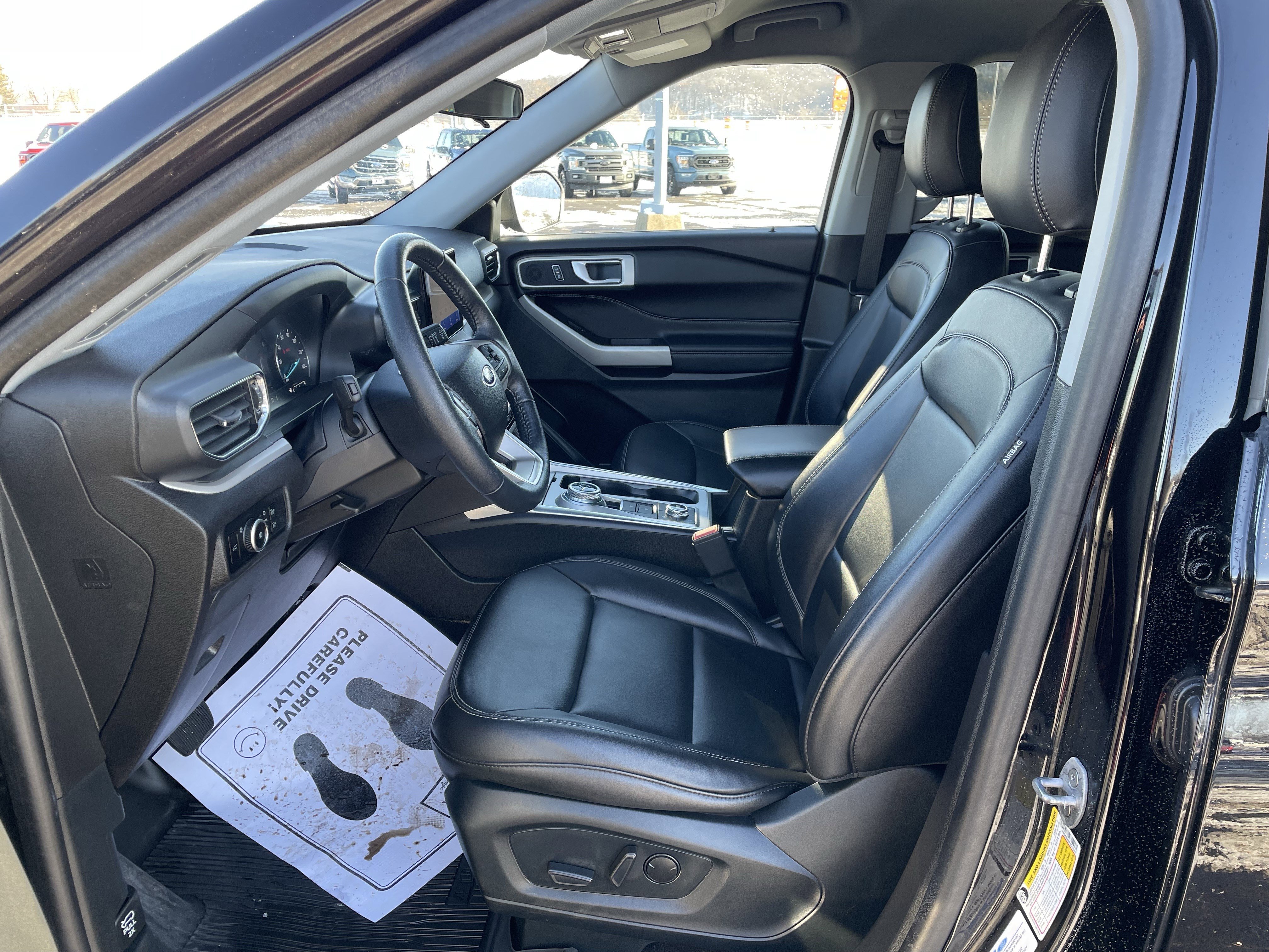 Used 2023 Ford Explorer XLT w/ Equipment Group 202A image 14