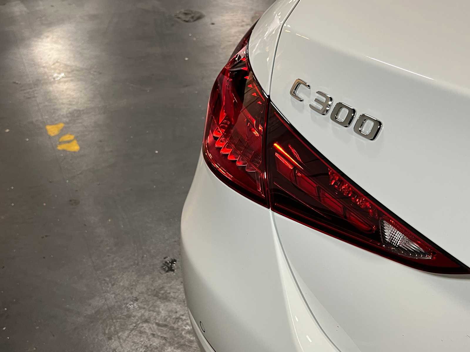 Used 2025 Mercedes-Benz C 300 Sedan image 14