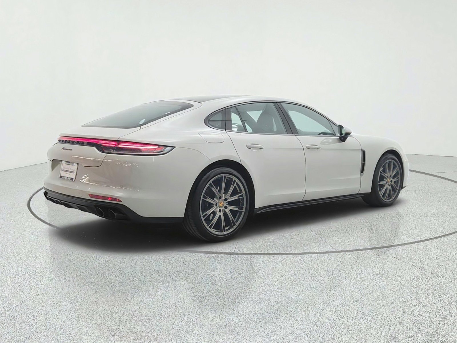 Used 2023 Porsche Panamera Platinum Edition RWD image 5