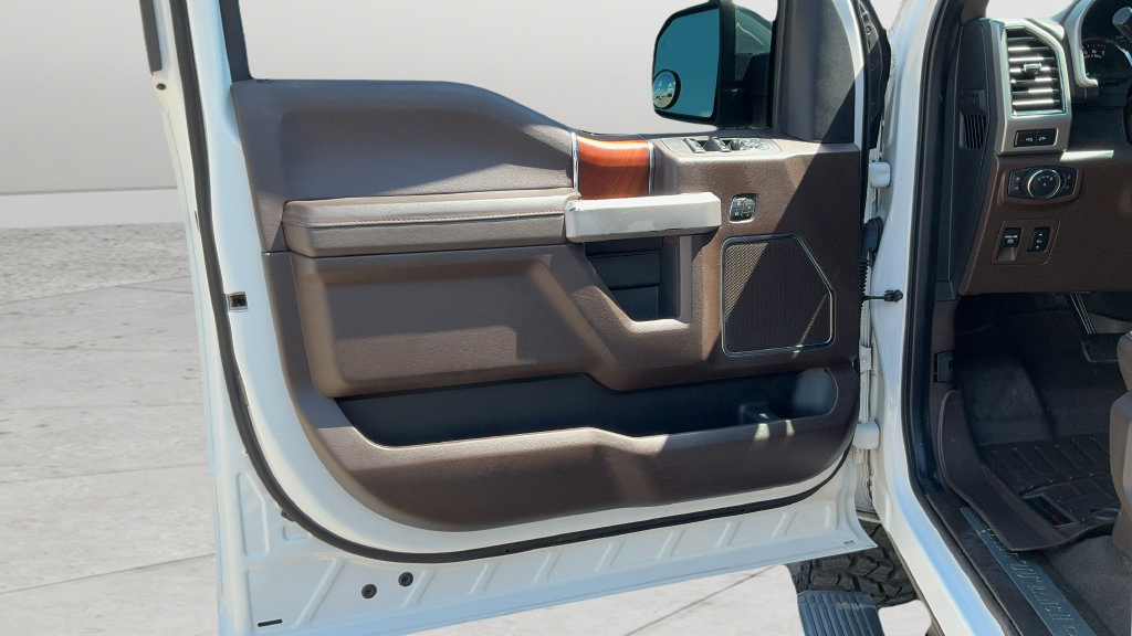 Used 2020 Ford F150 King Ranch w/ Equipment Group 601A Luxury AWD/4WD image 18