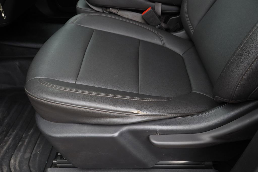 Used 2023 GMC Sierra 3500 Pro w/ Convenience Package image 18