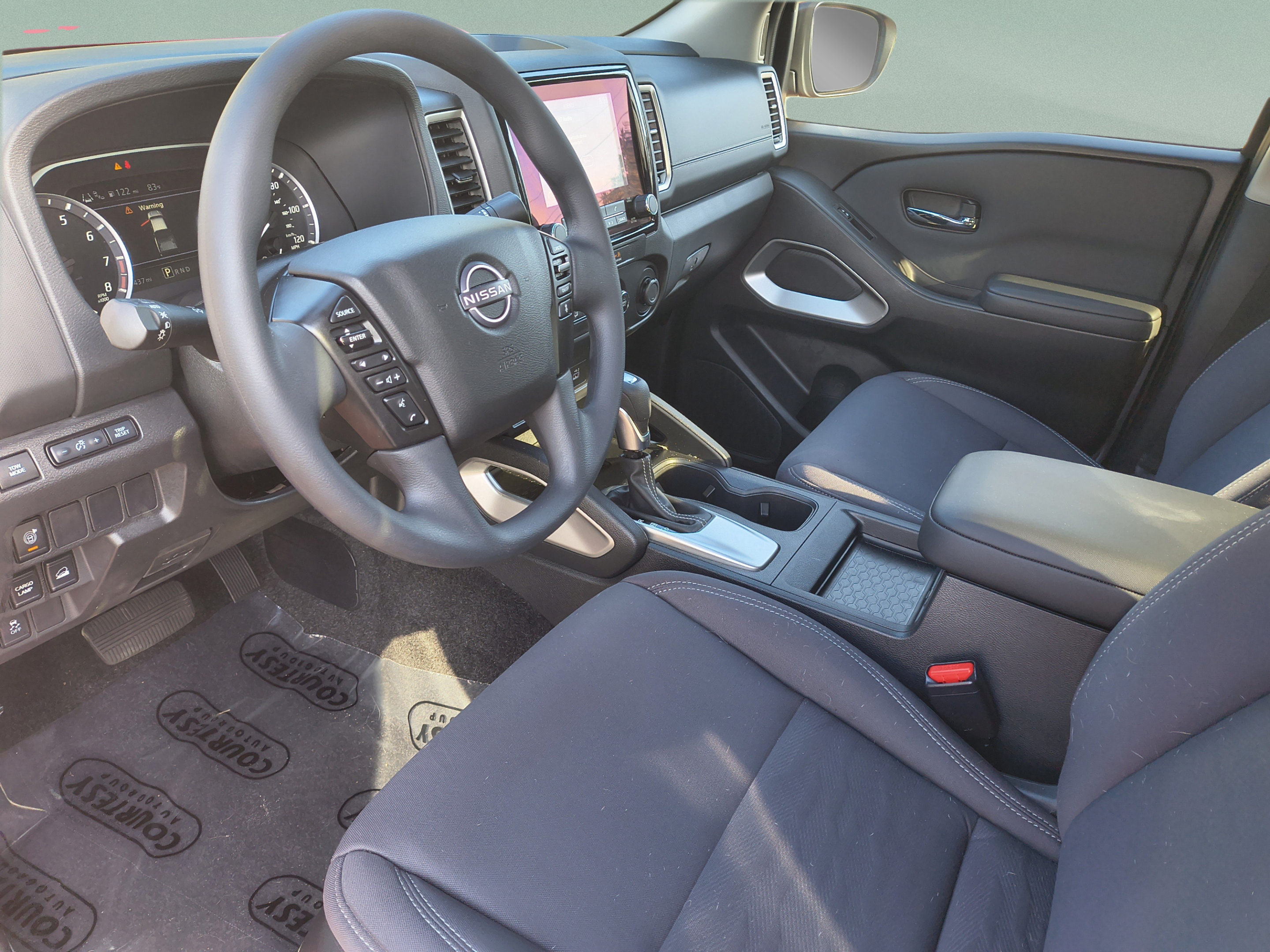 Certified 2022 Nissan Frontier SV w/ Technology Package AWD/4WD image 17