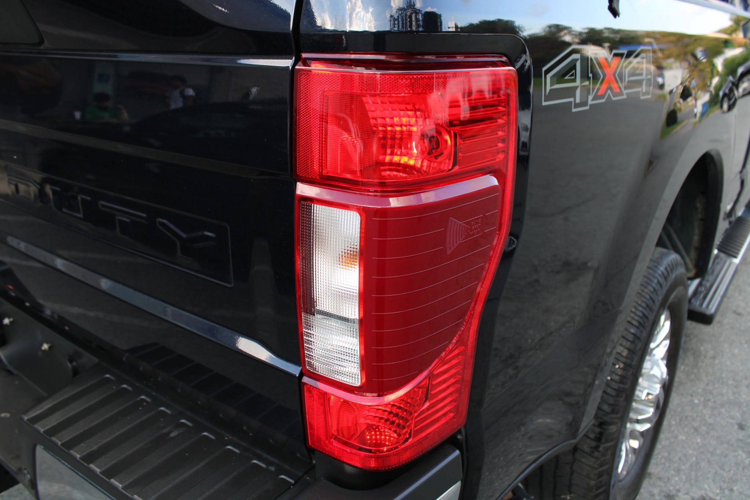 Used 2022 Ford F250 Lariat w/ Chrome Package AWD/4WD image 33