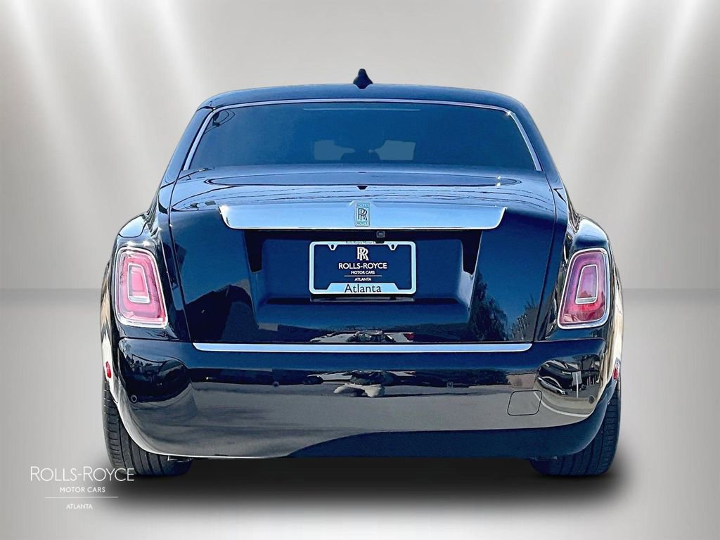 Used 2020 Rolls-Royce Phantom Sedan image 4