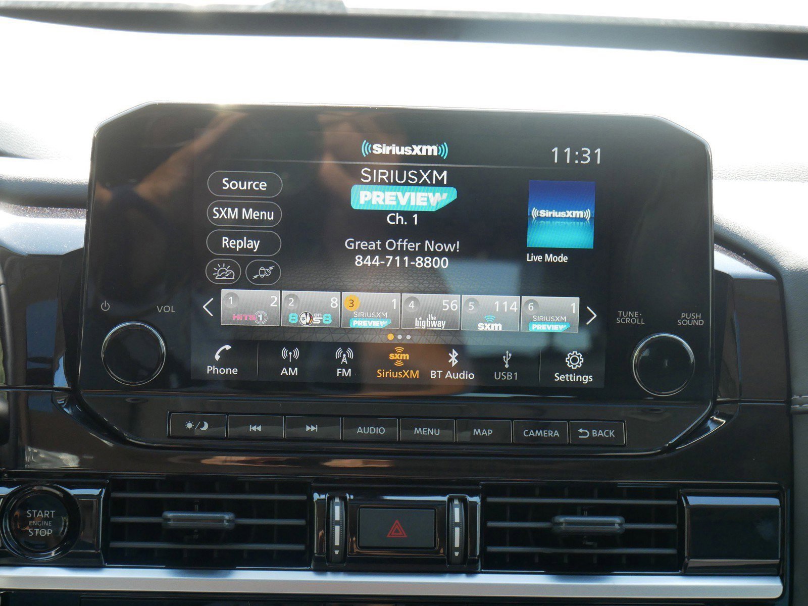 New 2025 Nissan Pathfinder Platinum image 8