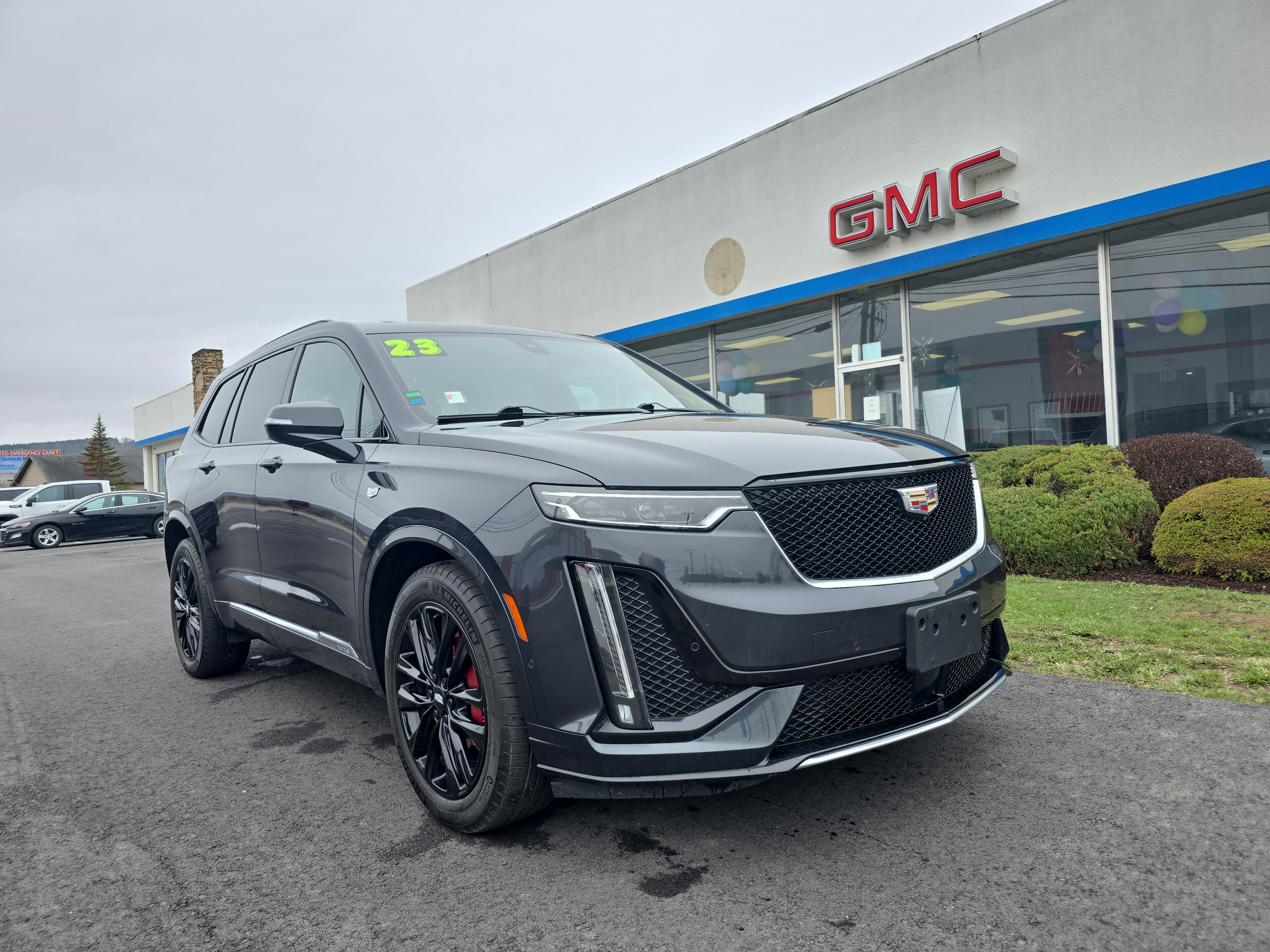 Used 2023 Cadillac XT6 Sport w/ Platinum Package image 1