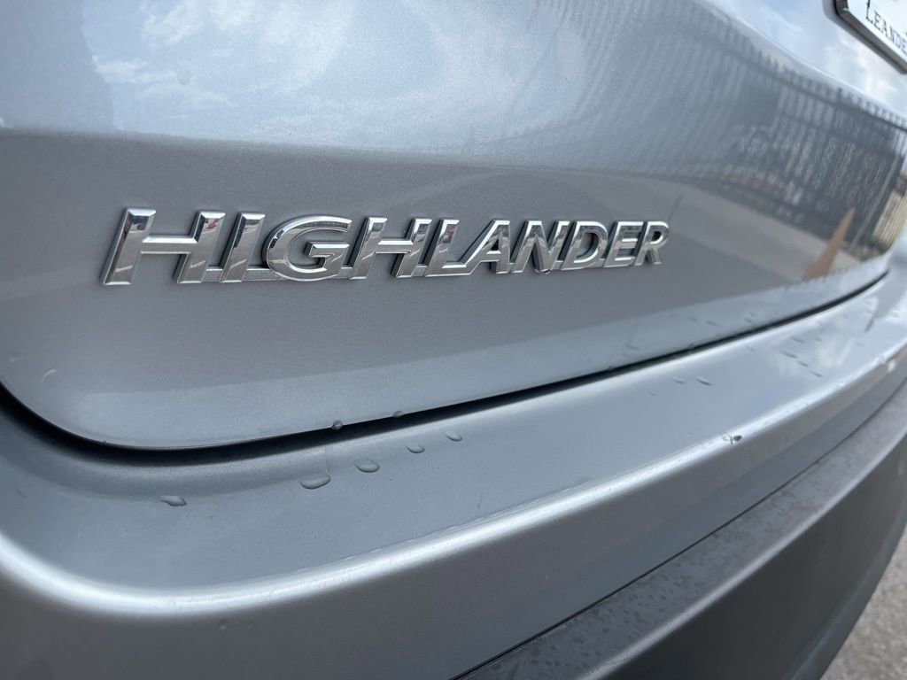 Used 2016 Toyota Highlander XLE image 8