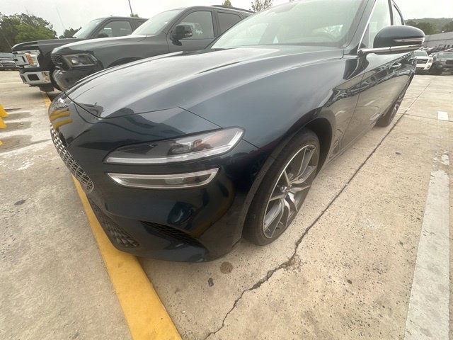 Used 2023 Genesis G70 2.0T AWD/4WD image 3