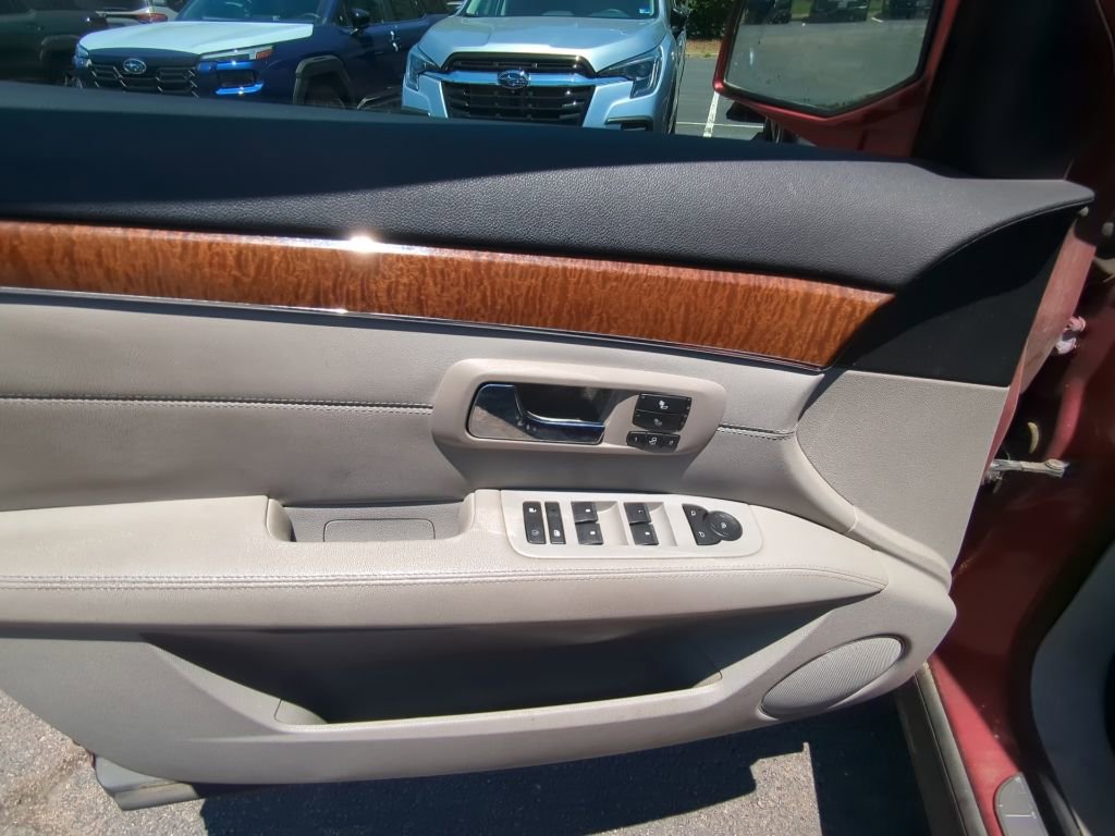Used 2009 Cadillac SRX AWD V8 w/ Third Row Seating Package image 10