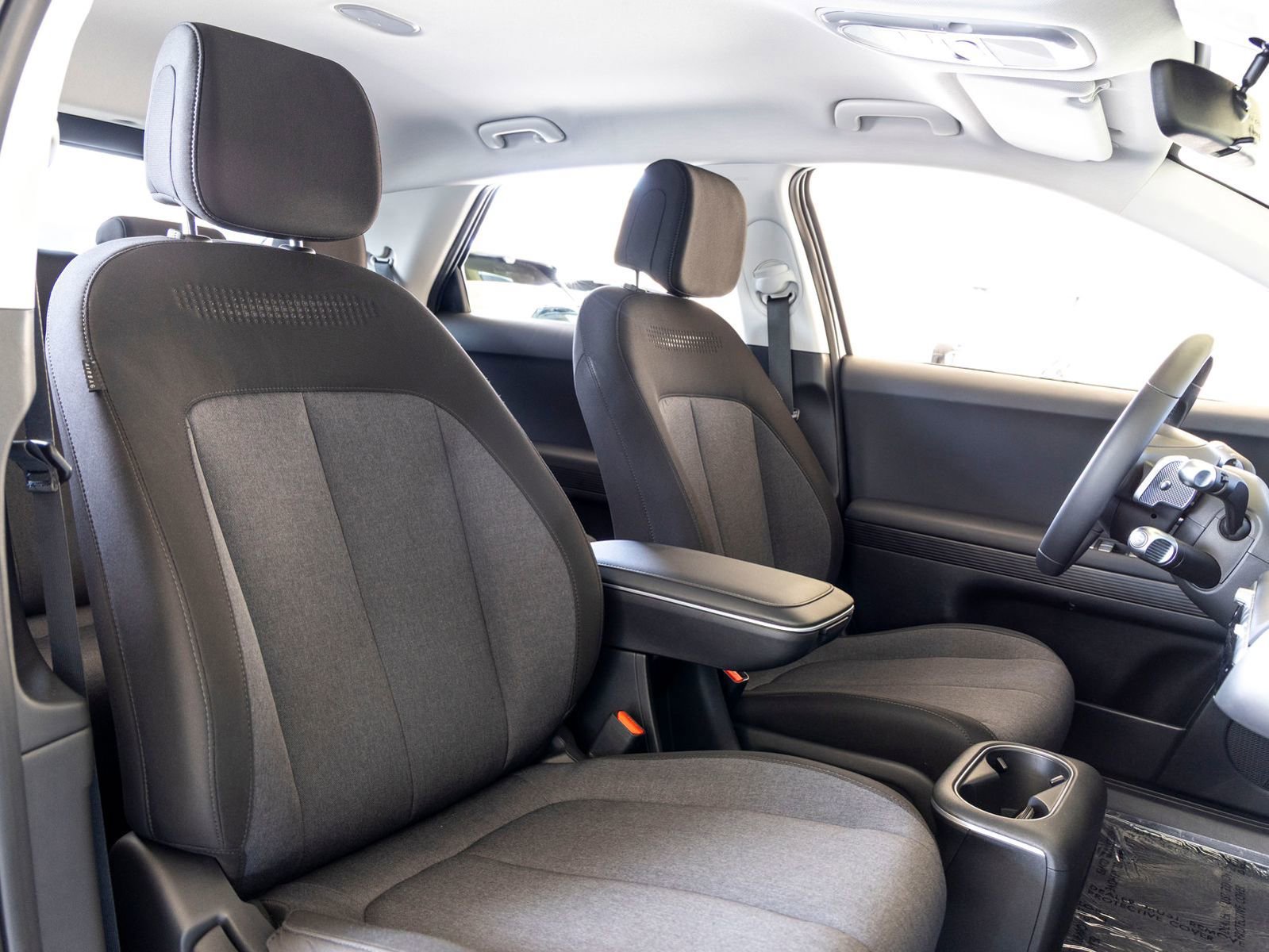 Used 2024 Hyundai Ioniq 5 SE RWD image 26