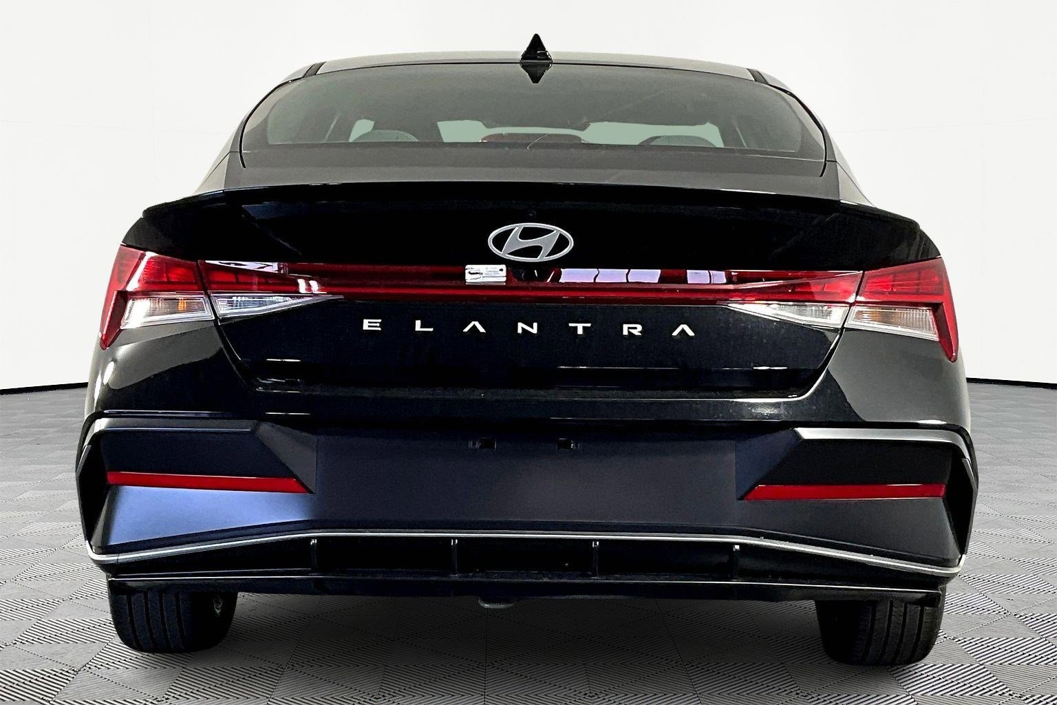 New 2026 Hyundai Elantra N Line FWD image 5