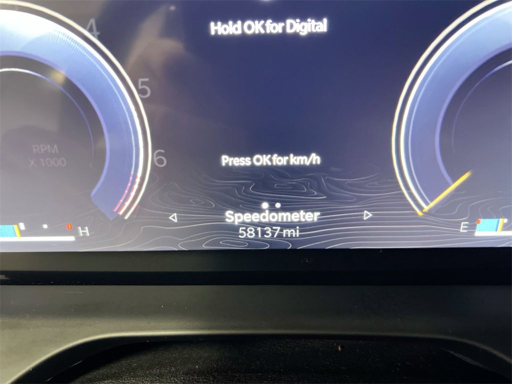 Used 2023 Jeep Grand Cherokee Laredo image 12