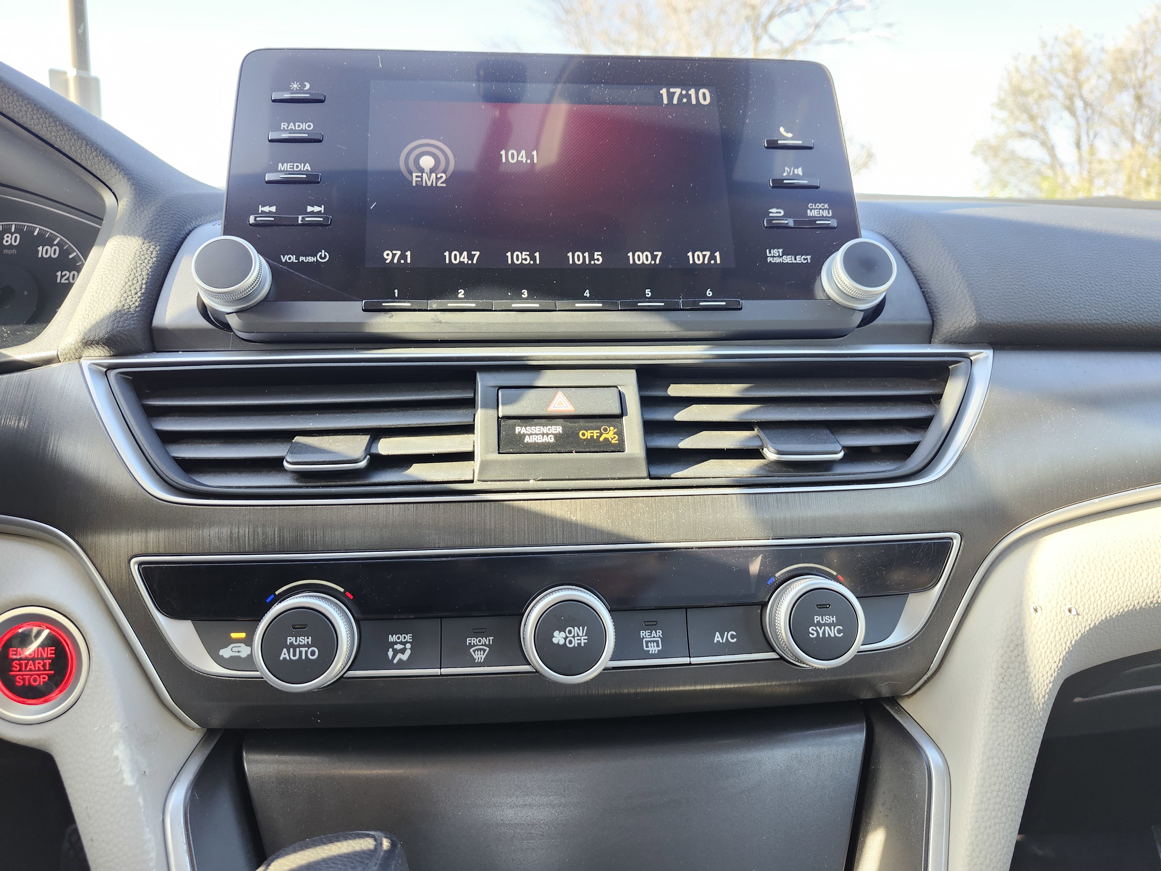 Used 2018 Honda Accord LX image 26