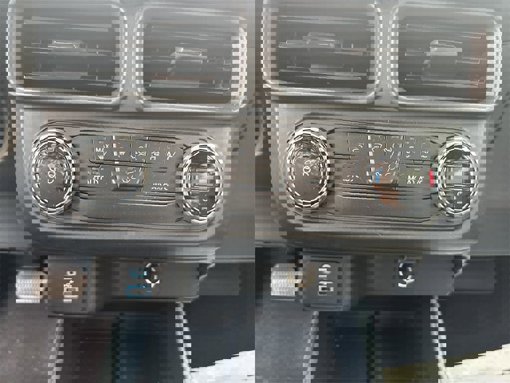 Used 2022 Ford Maverick XL image 22