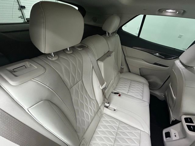 Used 2022 Buick Envision Avenir w/ Technology Package II image 43