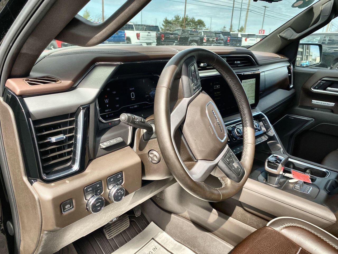 Certified 2025 GMC Sierra 1500 Denali w/ Denali Reserve Package AWD/4WD image 10