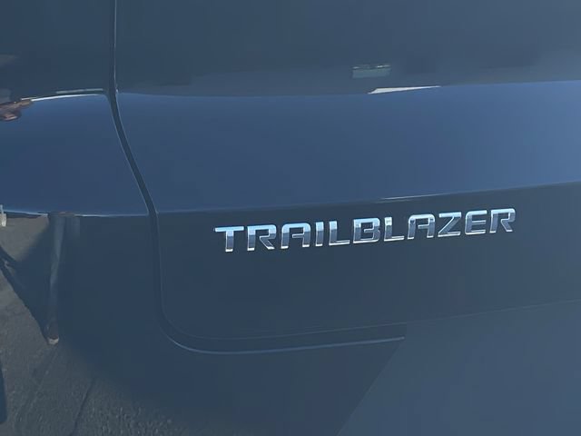 Used 2026 Chevrolet TrailBlazer LT FWD image 17