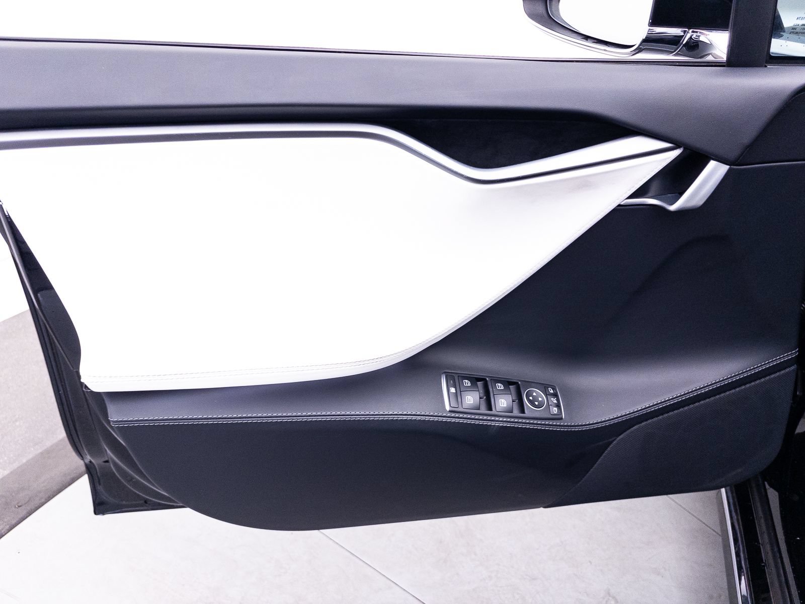 Used 2021 Tesla Model S Performance AWD/4WD image 16
