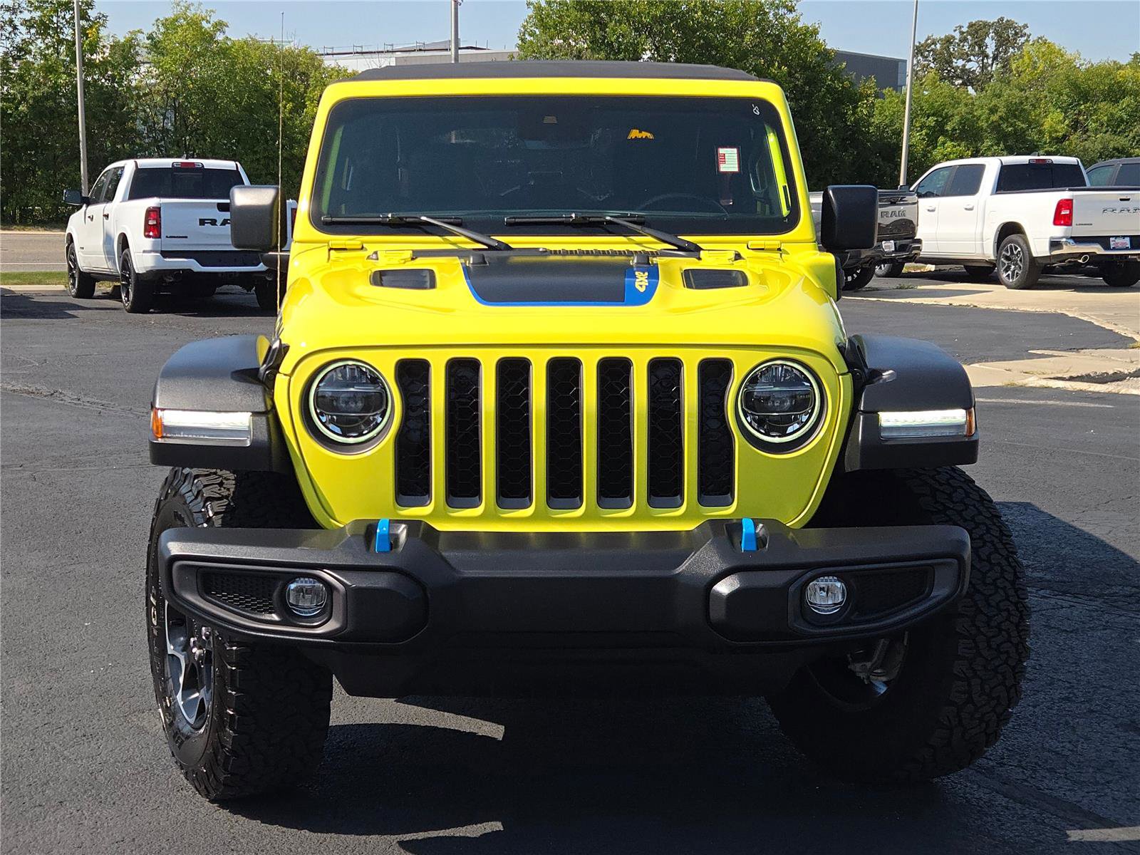 Used 2022 Jeep Wrangler Unlimited Rubicon 4xe w/ Safety Group image 4