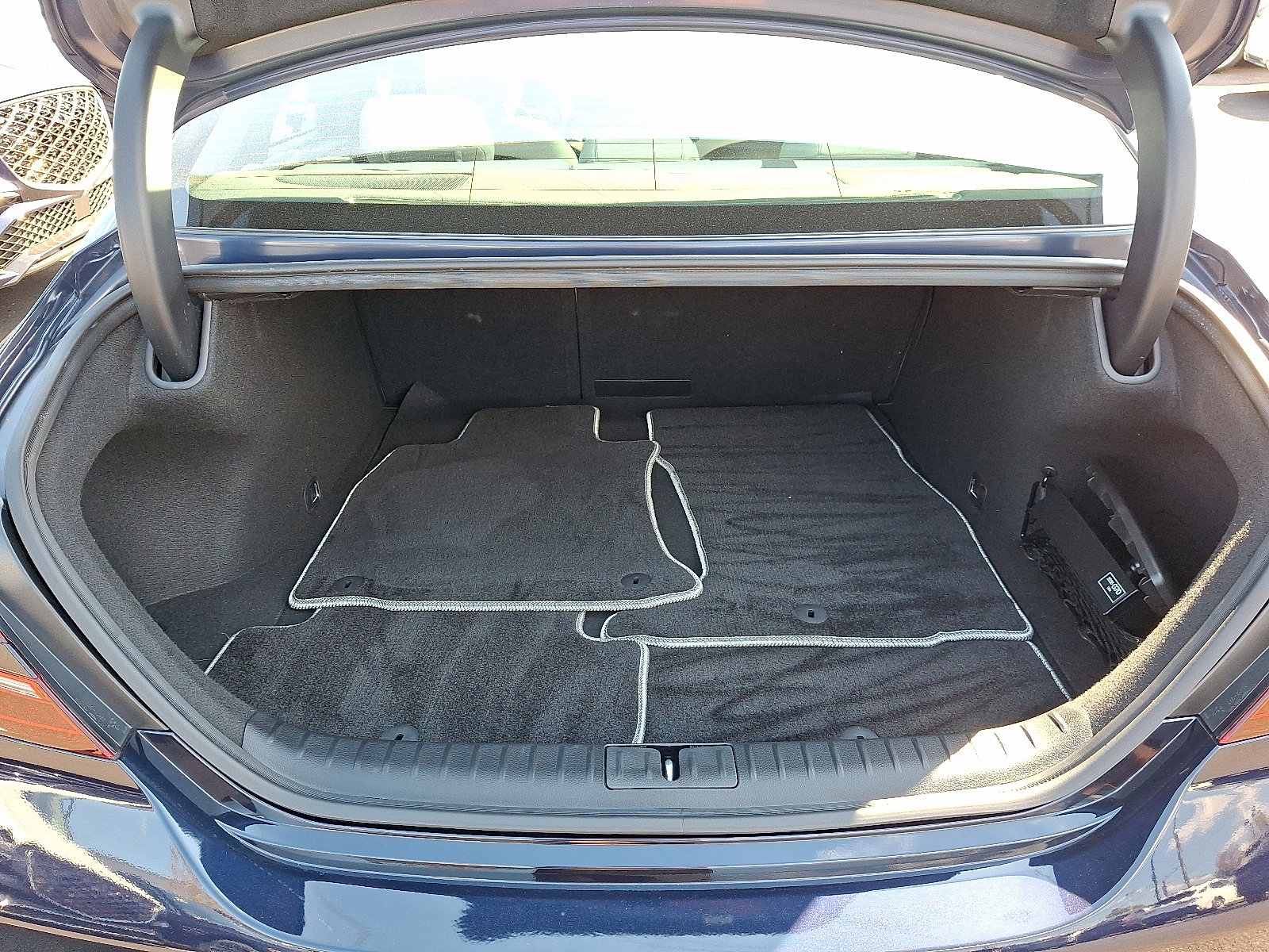 Certified 2026 Genesis G70 3.3T Sport Prestige image 30