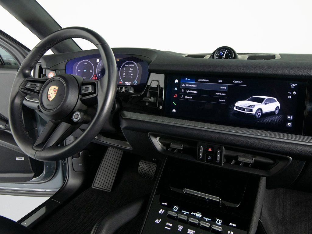 Certified 2024 Porsche Cayenne image 31