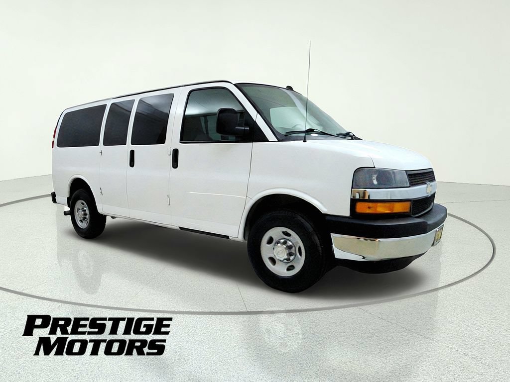 Used 2019 Chevrolet Express 2500 LT w/ LT Preferred Equipment Group RWD image 10